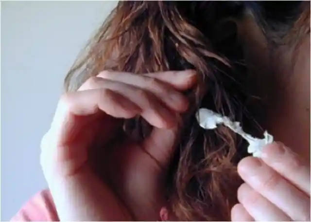 27. Remove Chewing Gum from Hair