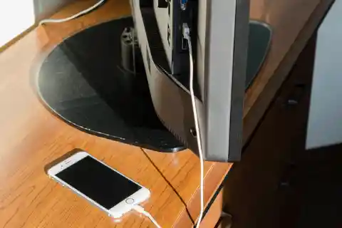 Charge Phone with TV USB