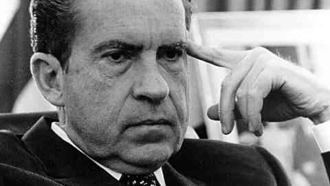 17. Richard Nixon (IQ 142.6)