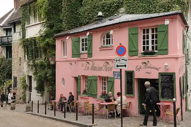 11. La Maison Rose in Montmarte
