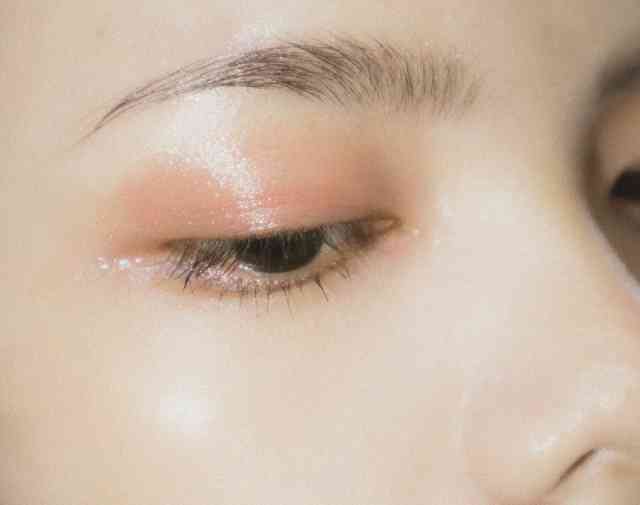 Here's How To Get 'The Glass Skin'