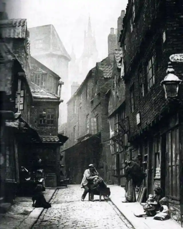 London (1890)