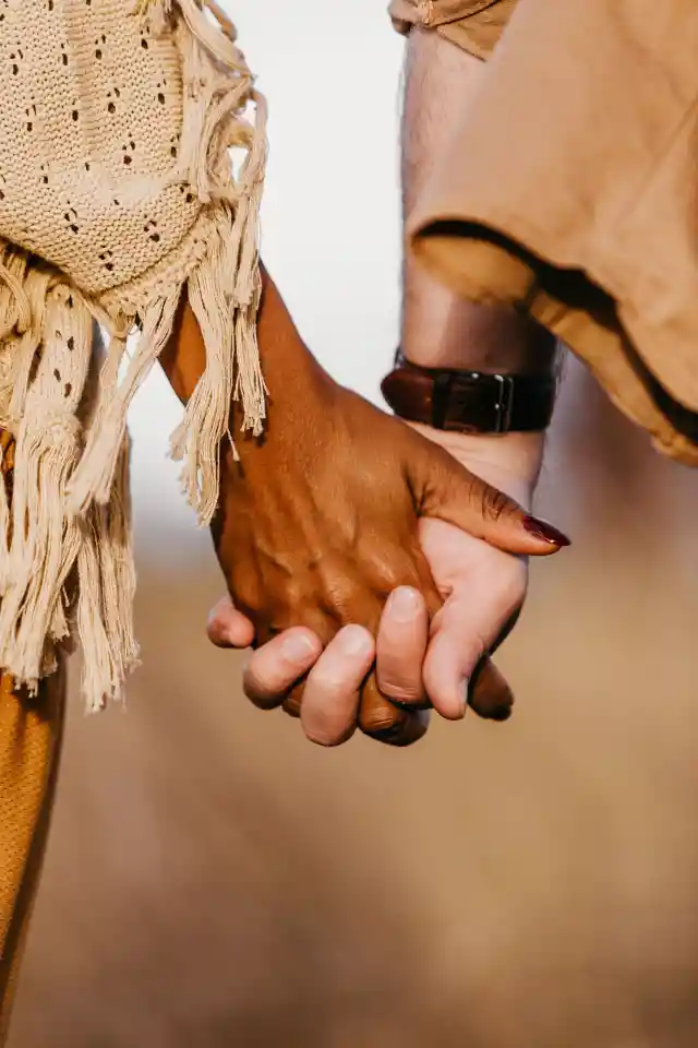 It Makes Relationships Less Complicated