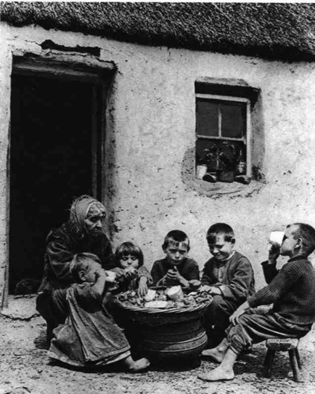 Ireland, 1915.