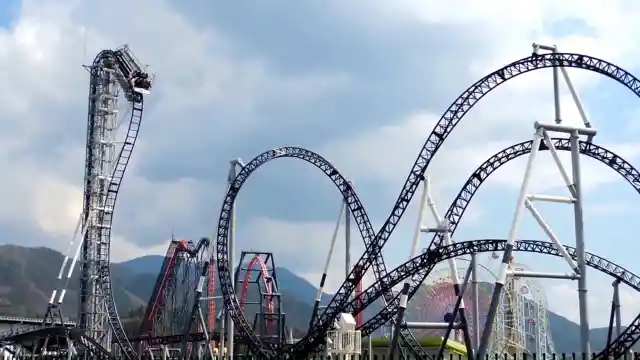 Takabisha Rollercoaster, Japan