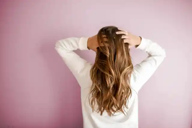 How to oil your hair?
