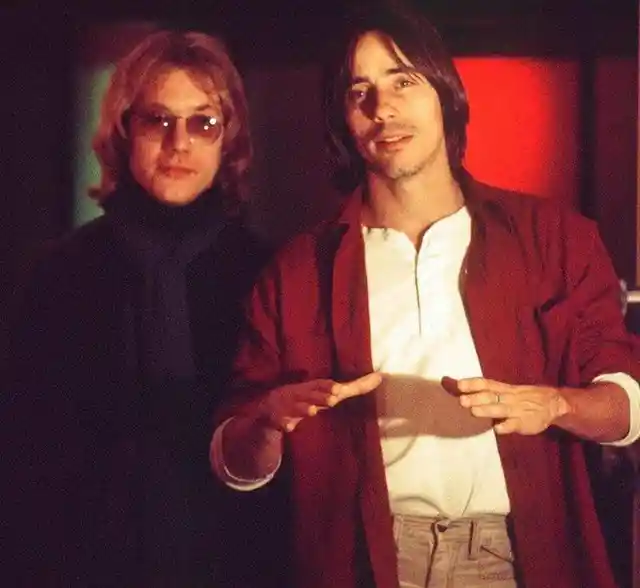 Talented singer-songwriter friends, Warren Zevon and Jackson Browne in 1976.