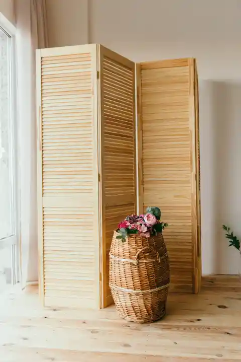 Room dividers
